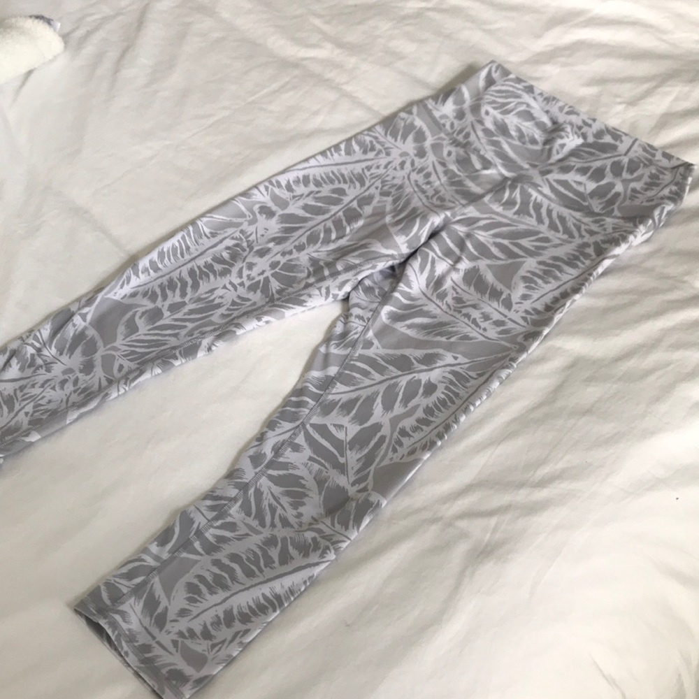 Alo Palm Print Leggings (medium)